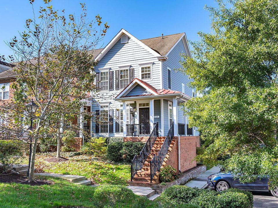 Townhouse front view (blue end unit)