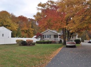 420 Grace Hill Rd, Monroe Township, NJ 08831