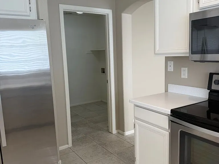 7721 W Tonto Dr — Photo 8