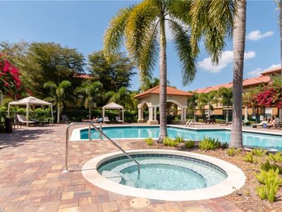 8960 Colonnades Ct E APT 927, Bonita Springs, FL, 34135