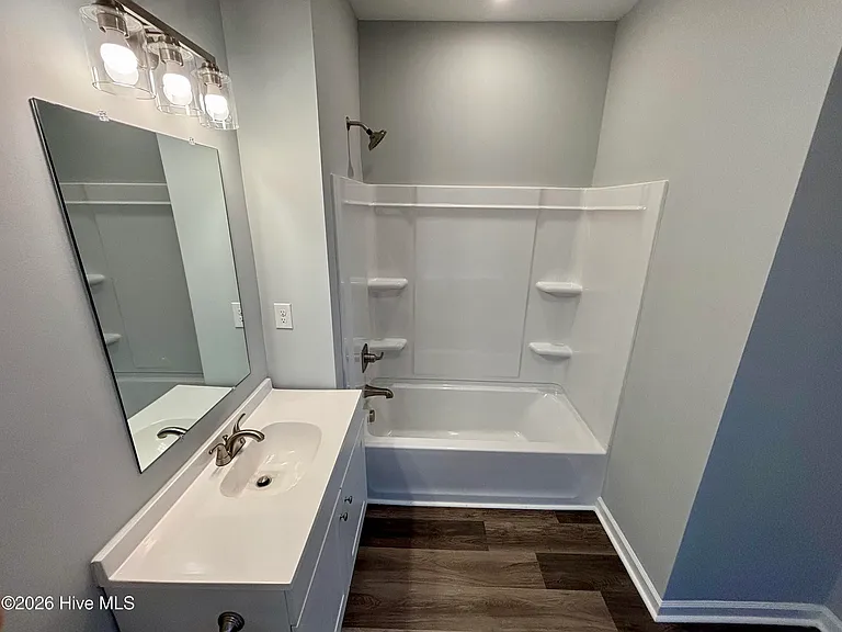 112 Telfair St #B — Photo 12