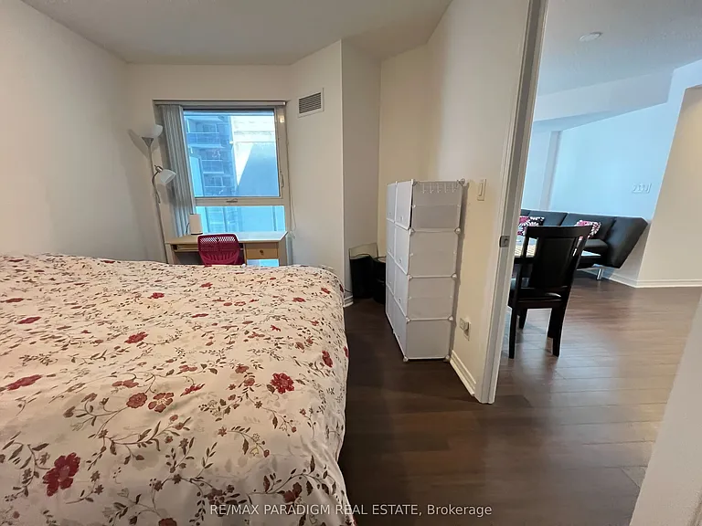 352 Front St W #701 — Photo 8
