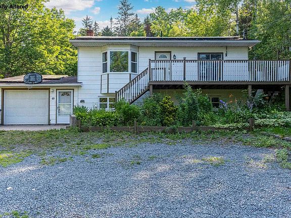 2nd image of 40 Mount Hanley Rd
