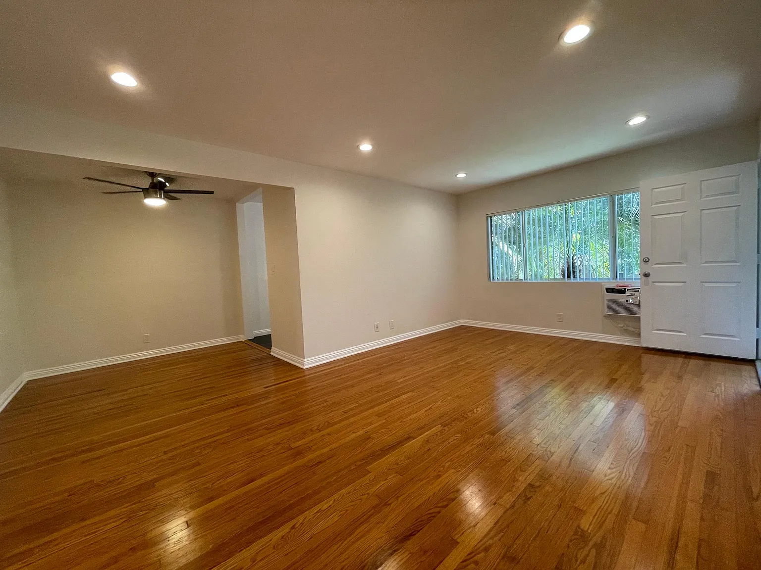 5881 Saturn St — Photo 4