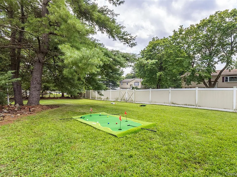 31 Gleason Dr — Photo 39
