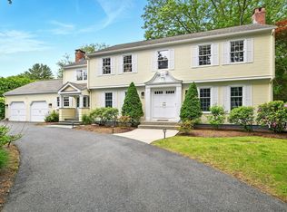 295 Pinewood Dr, Longmeadow, MA 01106