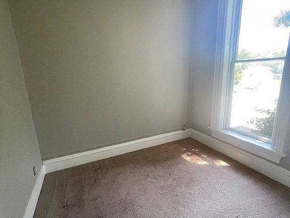 4th image of 824 N 10th St Unit 3