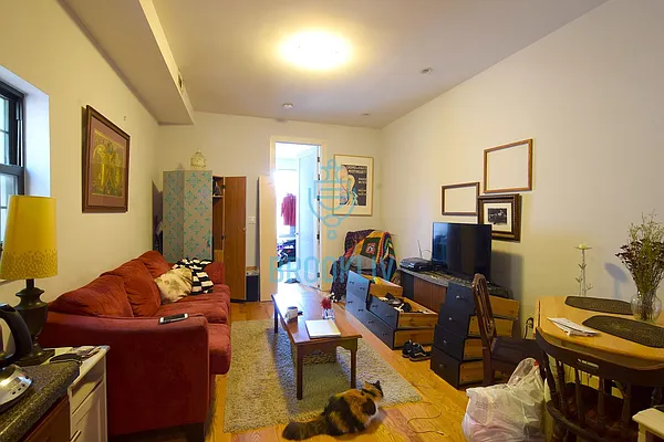 Rented by null | media 3