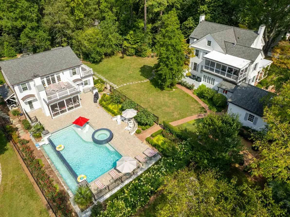 329 Tenney Cir, Chapel Hill, NC 27514