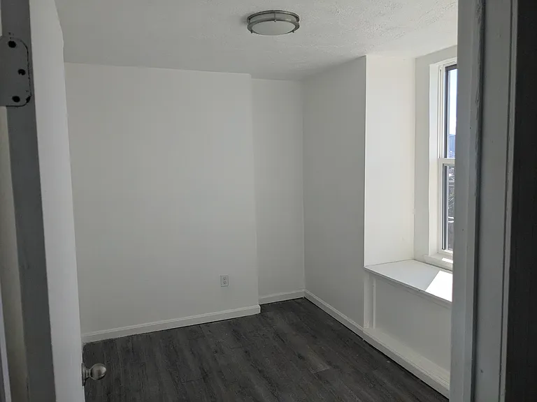 227 Renner St #4 — Photo 43