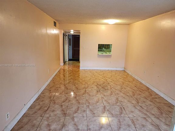 4th image of 2651 E Sunrise Lakes Dr #106