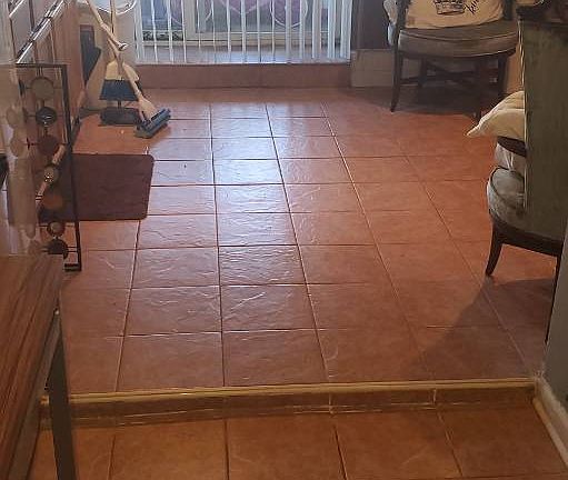 5th image of 16143 95th St