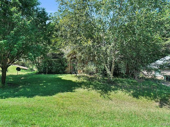 2nd image of 391 Fallon Ct