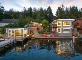 1381 NE East Devils Lake Rd, Otis, OR 97368