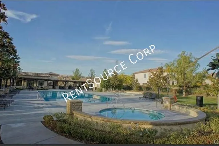 24310 Las Palmas St — Photo 53