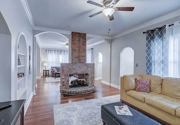 1506 S Florence Pl — Photo 8