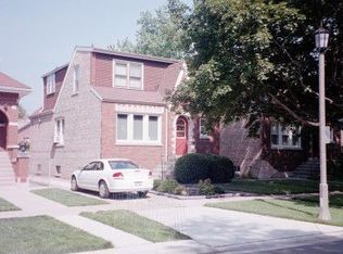 2928 Wisconsin Ave, Berwyn, IL 60402