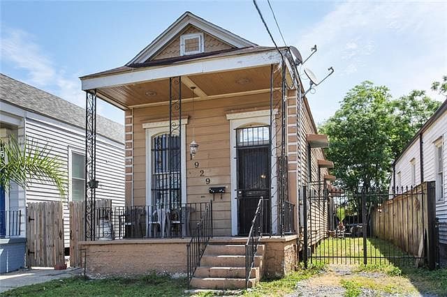 1st image of 1929 Almonaster Ave