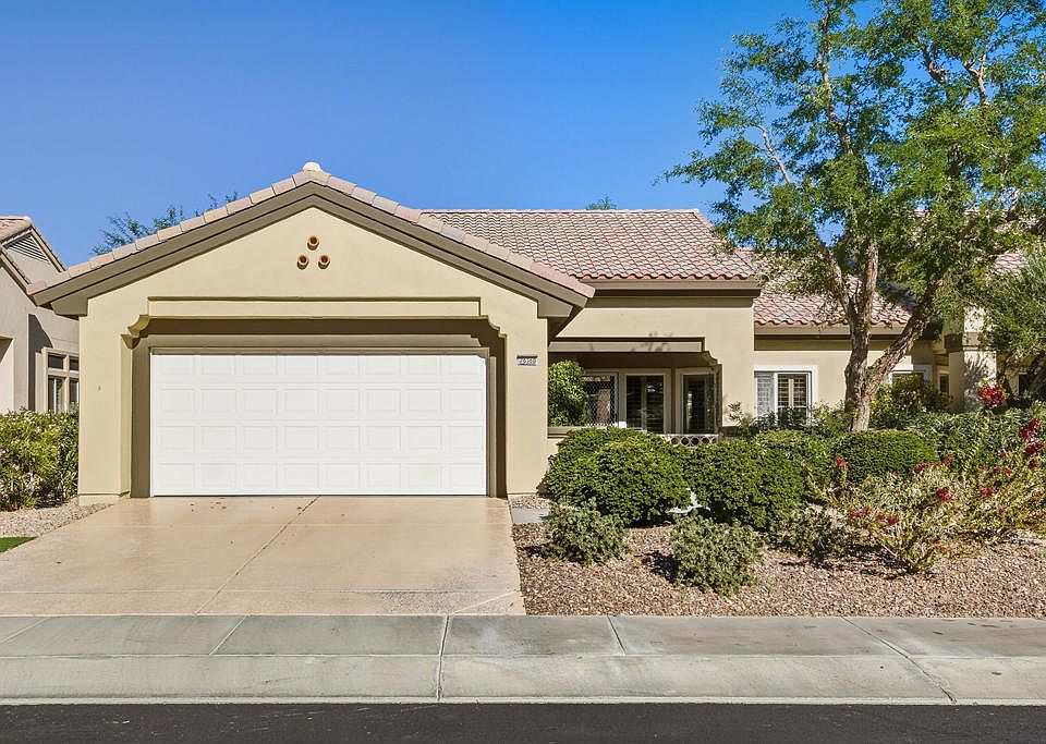 1st image of 78388 Desert Willow Dr