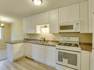 623 Portland Mews, Burnsville, MN 55337