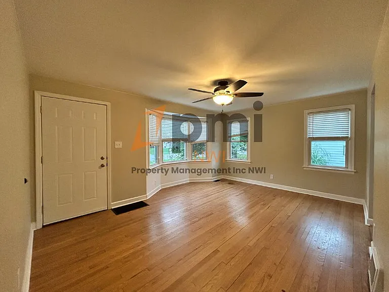 1110 Lafayette St — Photo 4