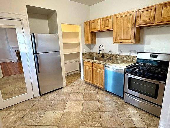5th image of 1452 Josephine St APT 2