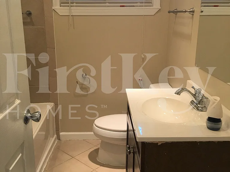 3393 Woods Dr — Photo 14