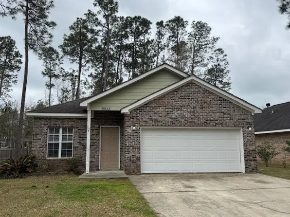 9938 Kahana St, Diamondhead, MS 39525