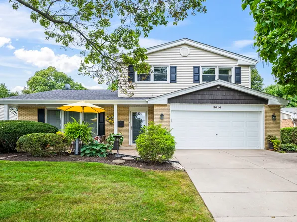 3014 N Dryden Pl, Arlington Heights, IL 60004