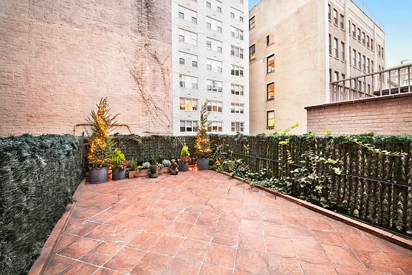 Rented by Town Residential | media 17
