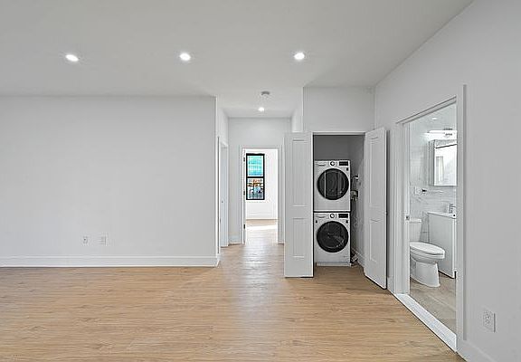 4th image of 100 Convent Ave #510