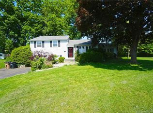 15 Bouton Cir, Stamford, CT 06907