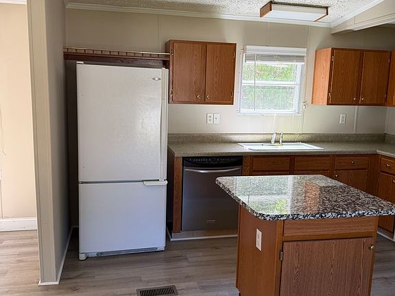 4th image of 1013 7th Ave Lot 2