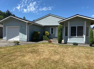 3921 Estate Dr, Longview, WA 98632
