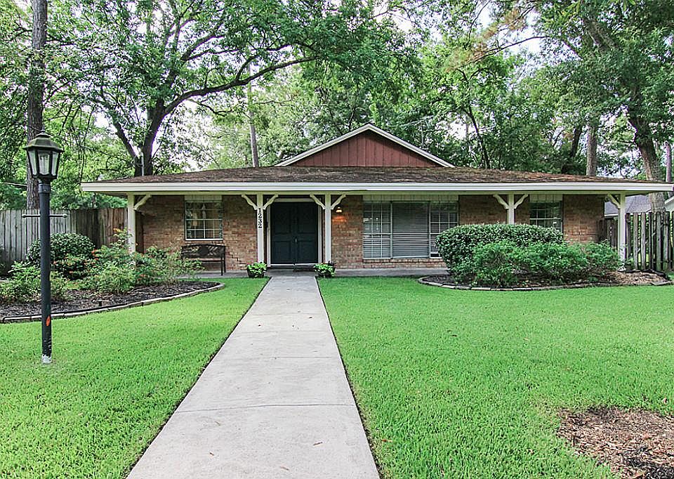 1st image of 1232 Pin Oak Dr