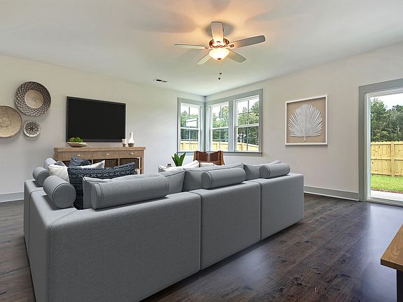 Keeneland Living Room Furnished