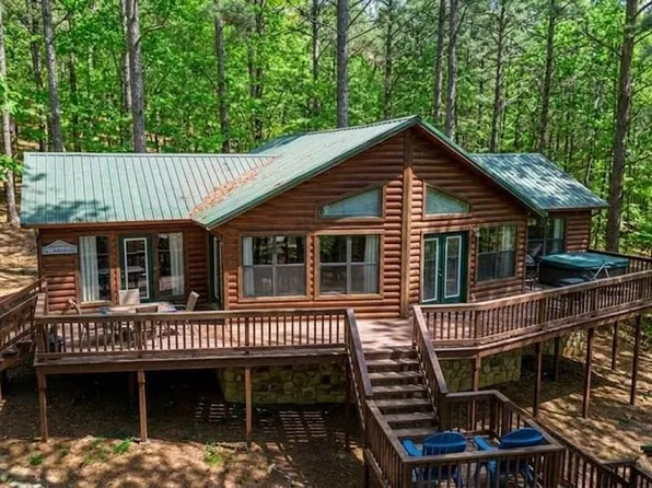 1073 Southern Hills Cir, Broken Bow, OK 74728