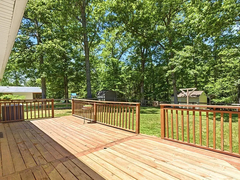 45320 Barefoot Dr — Photo 29