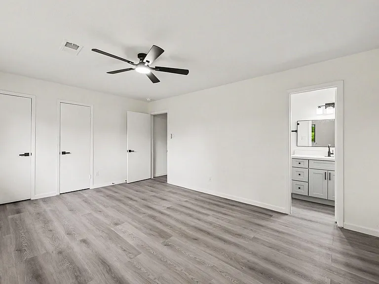 7607 Grape St — Photo 20
