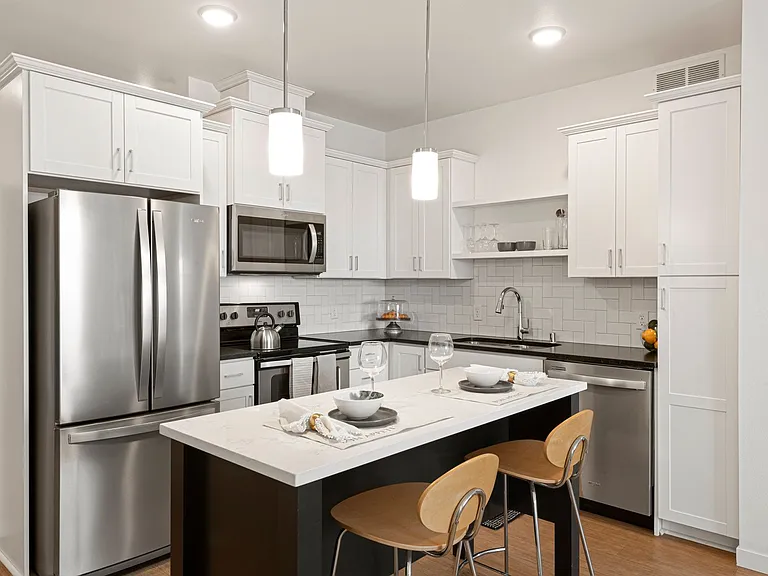 Grand & Syndicate Apartments — Photo 9