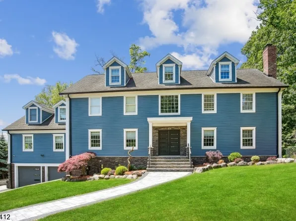 375 Summit Rd, Mountainside Boro, NJ 07092