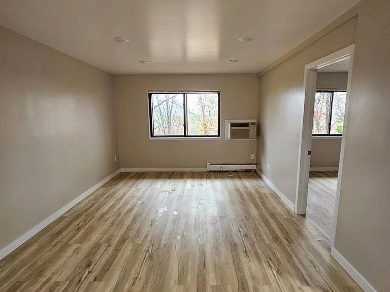 46 Osborn Rd #D8 — Photo 5