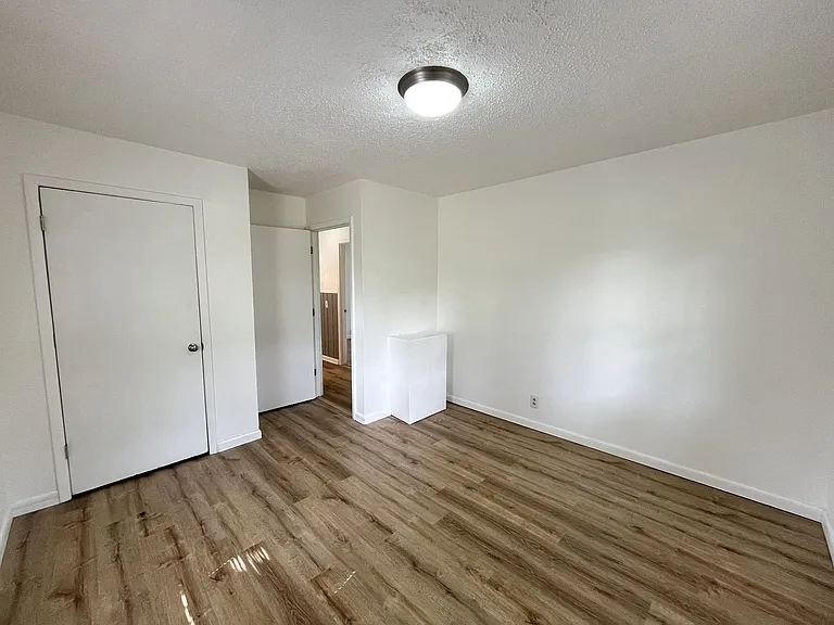 481 McQuade Cir — Photo 24