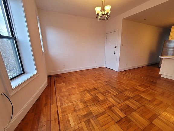 2nd image of 517 8th Ave #3R