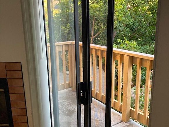 4th image of 4552 Hamilton St #5