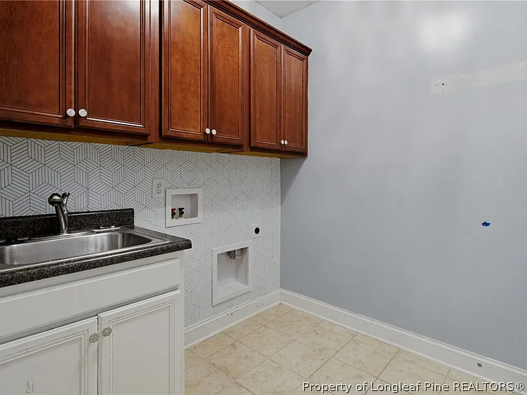 138 Valley Pines Cir — Photo 13