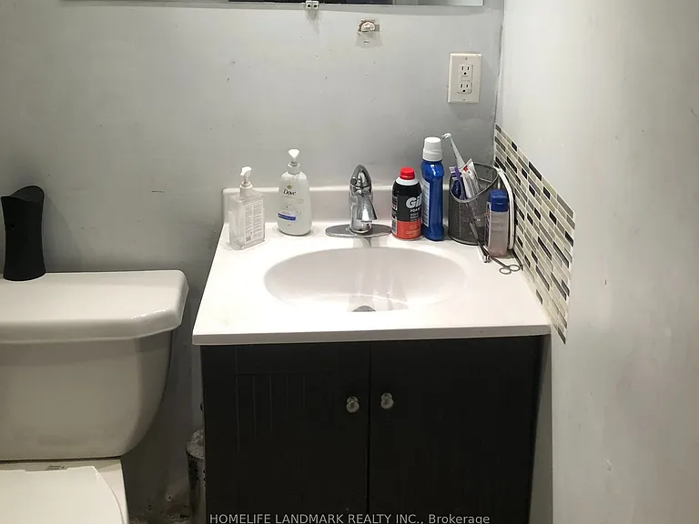 24 Tristan Cres #BASEMENT — Photo 10