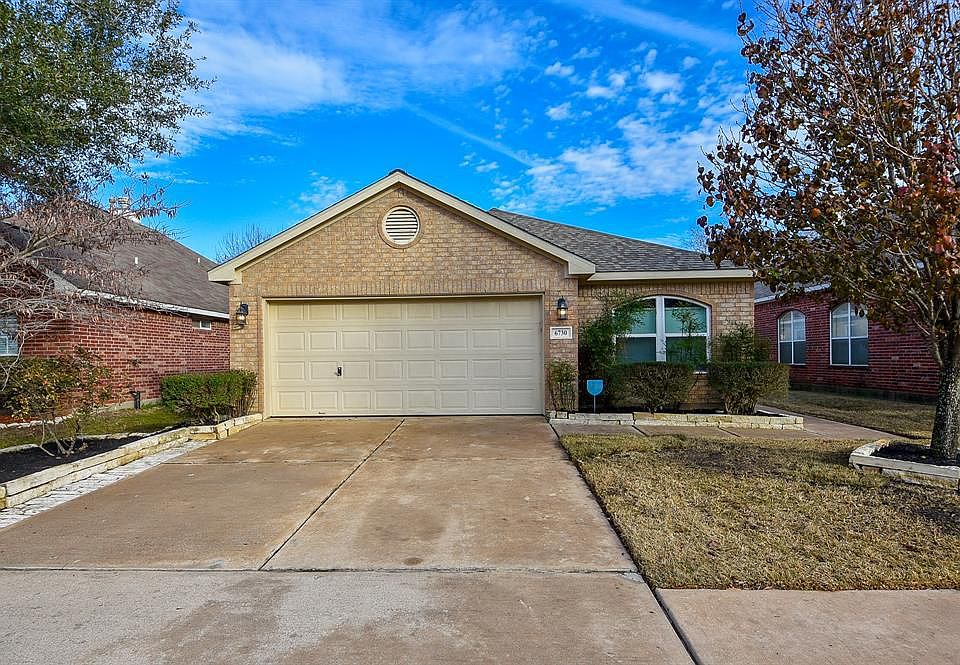 1st image of 6730 Albion Crescent Dr