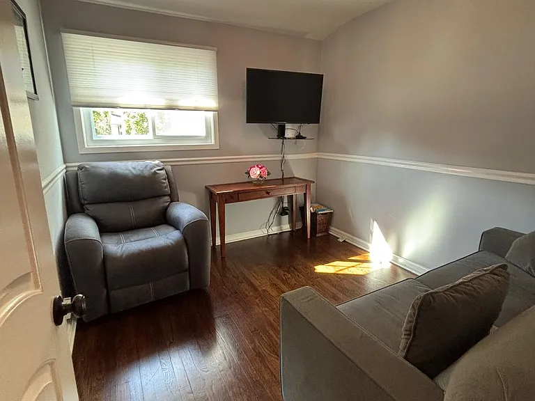 Morewood Dr — Photo 12
