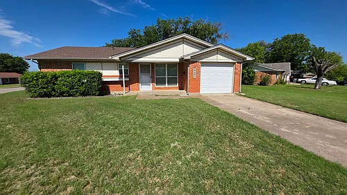 6251 Shadydell Dr Photo 1